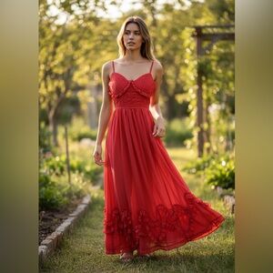 NWT! Romantic red maxi dress with a flattering, feminine fits Size 6,8,10